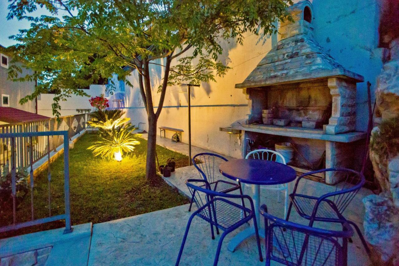 Island Hvar Seaside Villa Levanda With Beach, Pool & Seaview Hvar Town Exterior foto